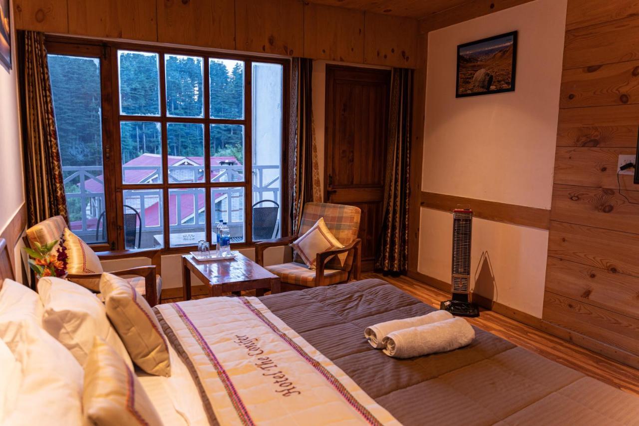 The Conifer Hotel Manāli Екстериор снимка