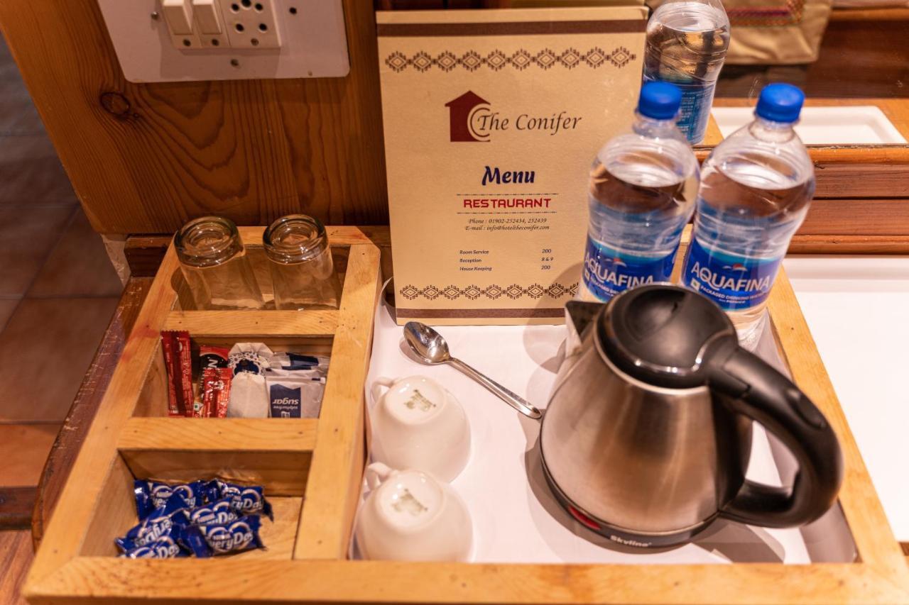 The Conifer Hotel Manāli Екстериор снимка