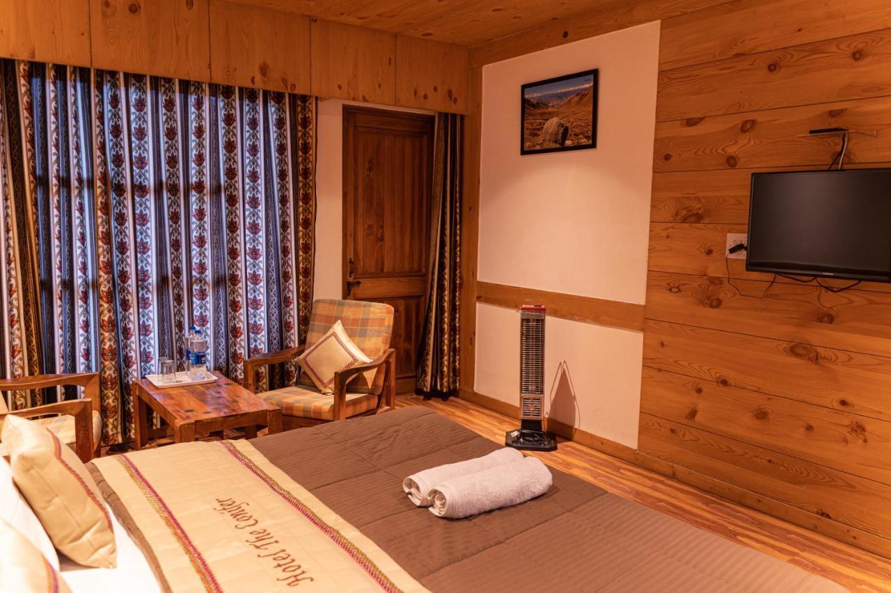 The Conifer Hotel Manāli Екстериор снимка